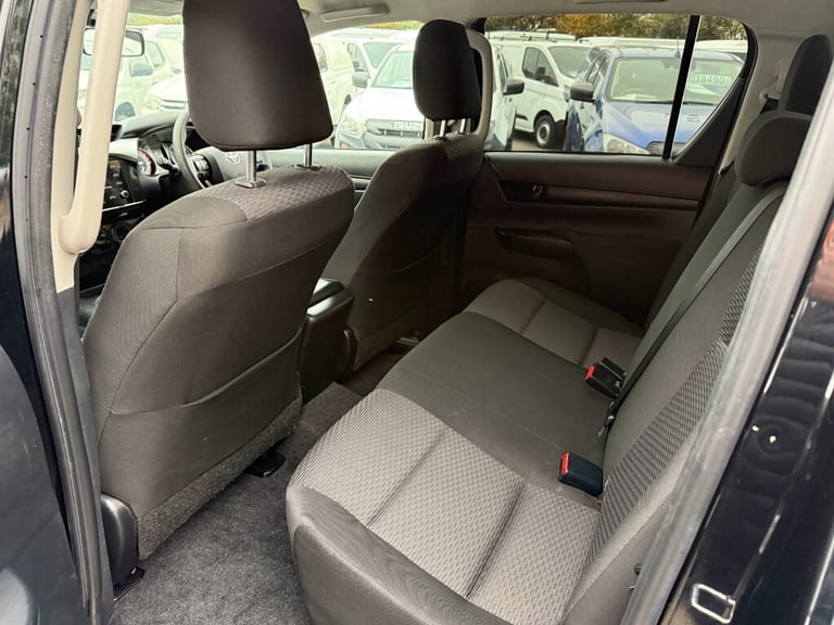 2022 Toyota Hilux Active D/Cab Pick Up 2.4 D-4D PICK UP DIESEL Manual
