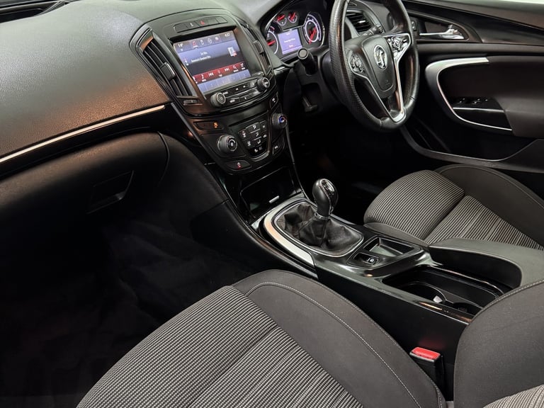 VAUXHALL INSIGNIA 1.6 CDTi SRi Nav Silver Manual Diesel 2016