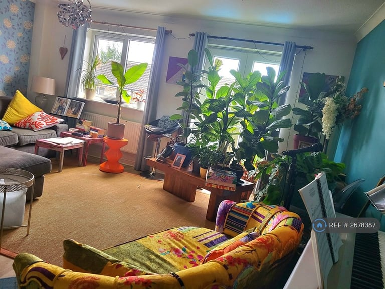 1 bedroom in Saint Cuthbert's Road, Gateshead, NE8 (#2678387)