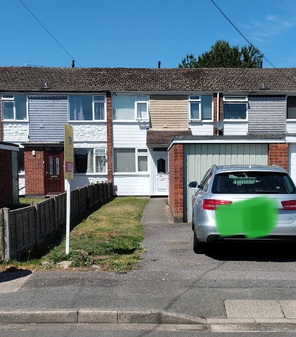 3 bed house with driveway and garage in CV5