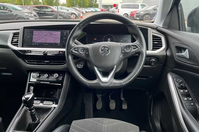 2022 Vauxhall Grandland 1.2 Turbo Ultimate SUV 5dr Petrol Manual Euro 6 (s/s) (130 ps) SUV Petrol...
