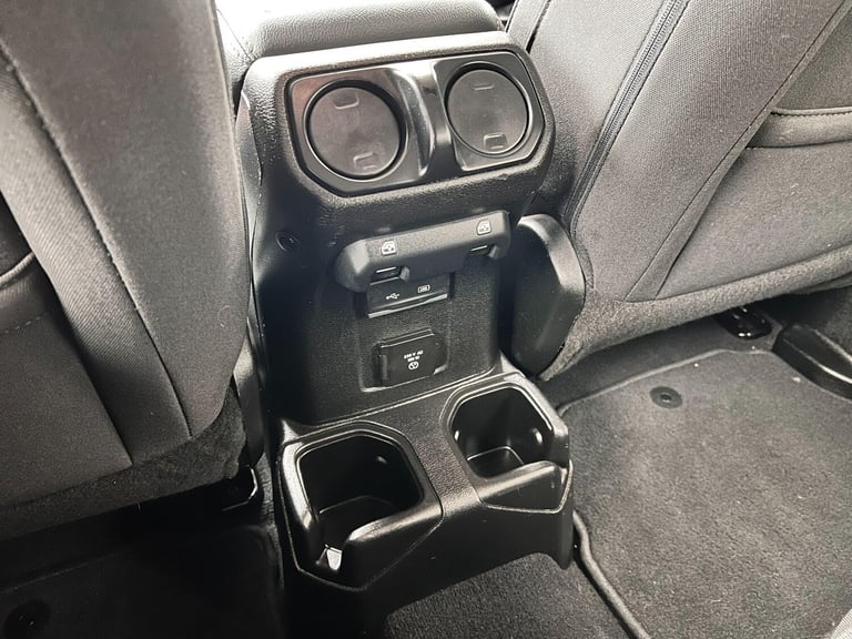 2020 Jeep Wrangler 2.2 MultiJetII Sahara SUV 4dr Diesel Auto 4WD Euro 6 (s/s) (200 ps) CONVERTIBL...
