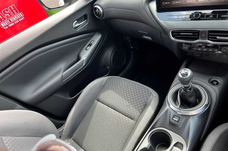 2025 Nissan Juke 1.0 DIG-T N-CONNECTA 5DR Hatchback Petrol Manual