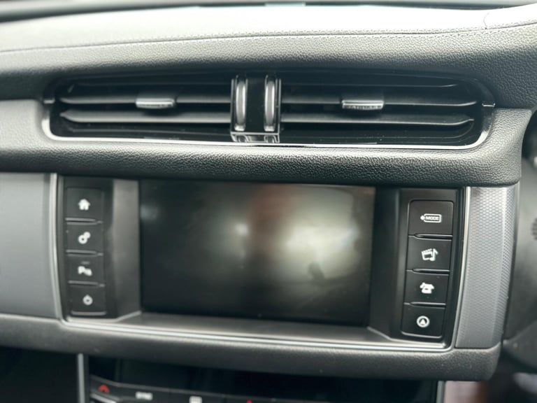 2018 Jaguar XF 2.0i R-Sport Auto Euro 6 (s/s) 4dr SALOON Petrol Automatic