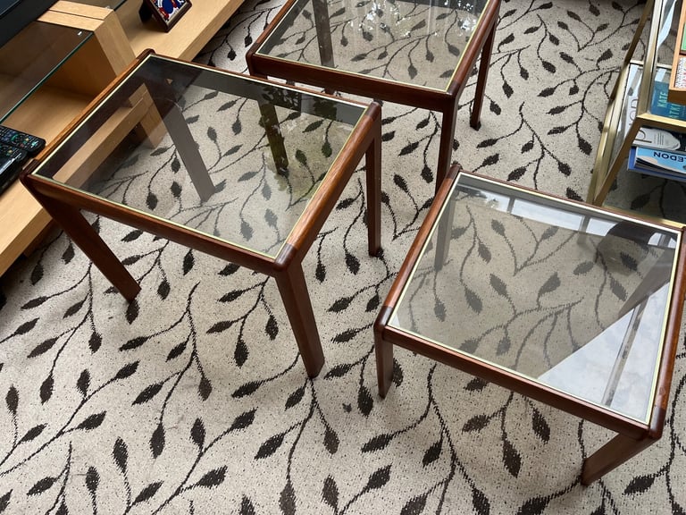 image for Nest of 3 table 