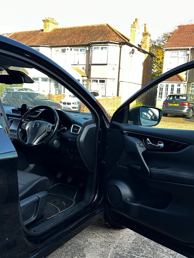 Nissan QASHQAI 2016, Hatchback, Petrol, Manual, 5 doors