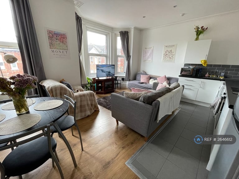 3 bedroom flat in Tennyson Road, Southampton, SO17 (3 bed) (#2646612)