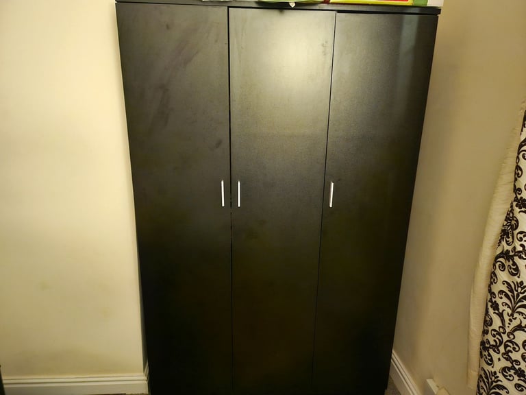 image for Urgent Sale of Wardrobe