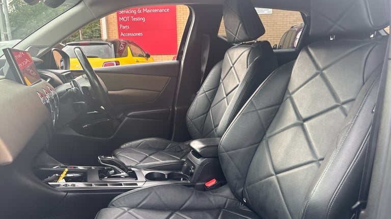 2019 DS Automobiles DS 3 1.2 PureTech 155 Prestige 5dr EAT8 MPV PETROL Automatic