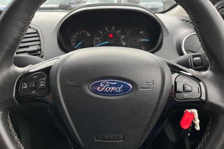 2017 Ford Ka+ 1.2 Zetec 5dr - 12 MONTHS MOT, 2 KEYS, LOW INSURANCE GROUP, REAR PARKING SE Hatchba...
