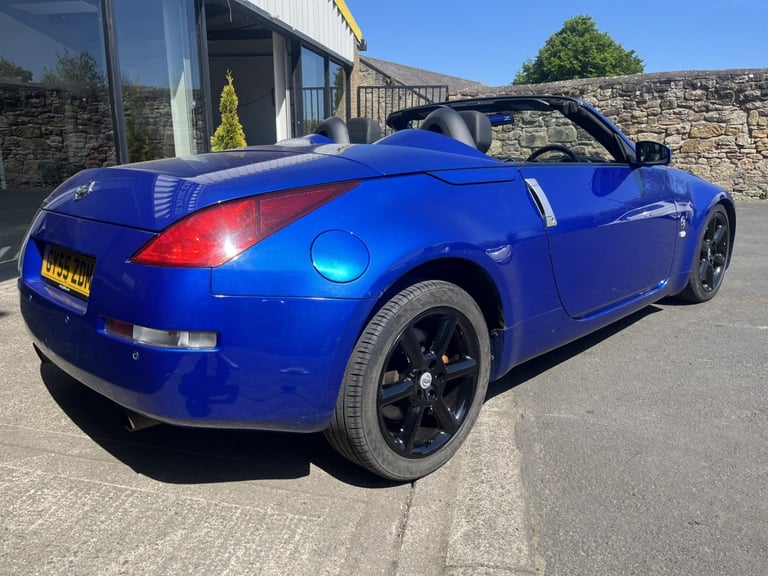 2005 Blue Nissan 350Z Convertible 3.5 V6