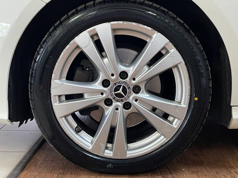 2017 Mercedes-Benz A-Class 2.1 A200d Sport (Premium Plus) Hatchback 5dr Diesel 7G-DCT Euro 6 (s/s...