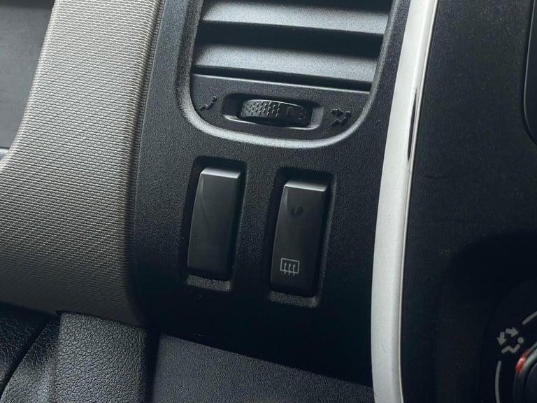 2015 Renault Trafic 1.6 dCi 29 Sport Crew Van LWB Euro 5 5dr WINDOW VAN Diesel Manual