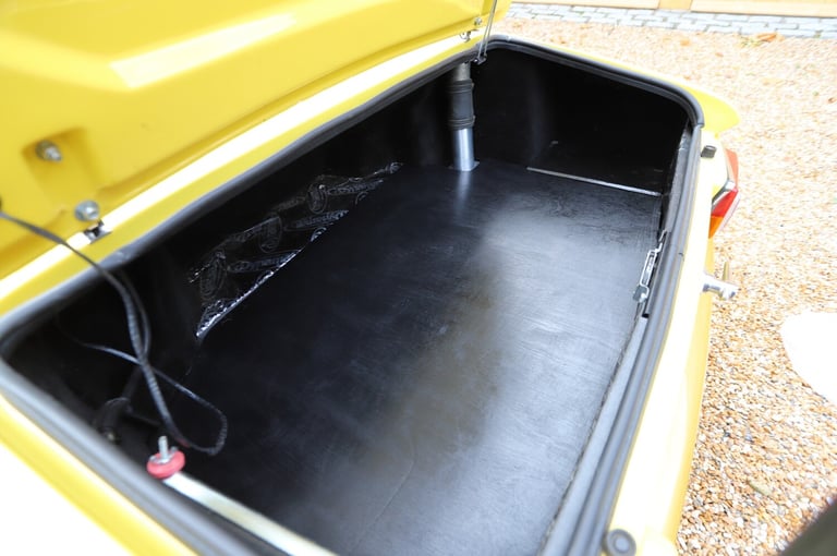 1972 Lotus Elan 1972.  £20k repaint in Lotus Yellow / Cirrus White. Mohair Hoo  PETROL Manual