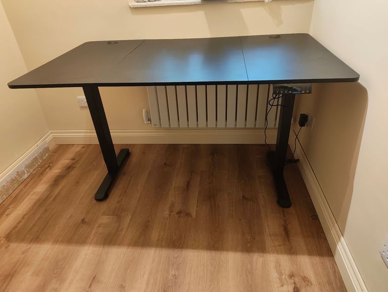 140 X 80 electric standing desk
