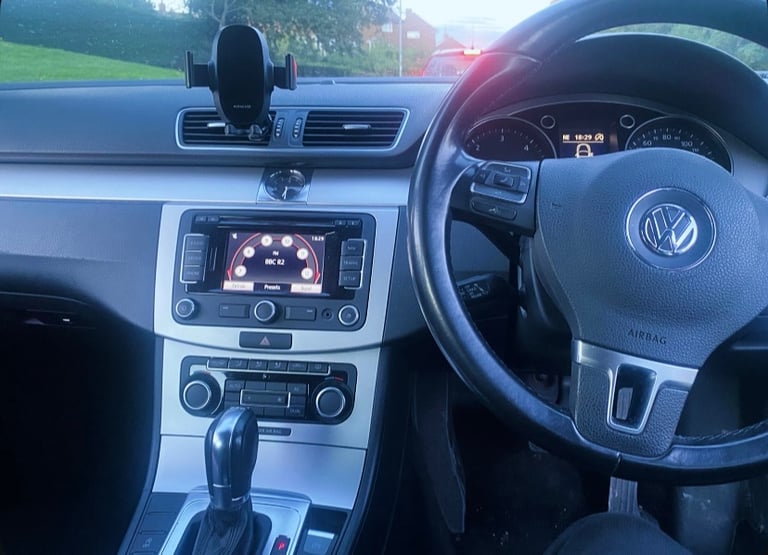 Passat AUTOMATIC satnav great condition car