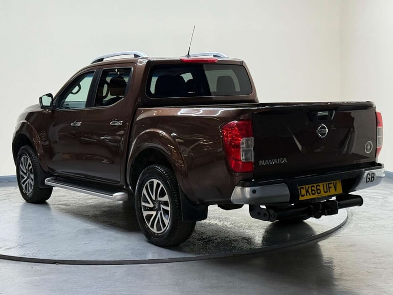 2016 Nissan Navara Double Cab Pick Up Tekna 2.3dCi 190 4WD Auto PICK UP DIESEL Automatic