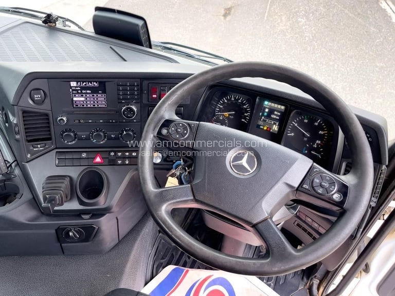 2017 (17) MERCEDES-BENZ AROCS 3248K 8X4 TIPPER