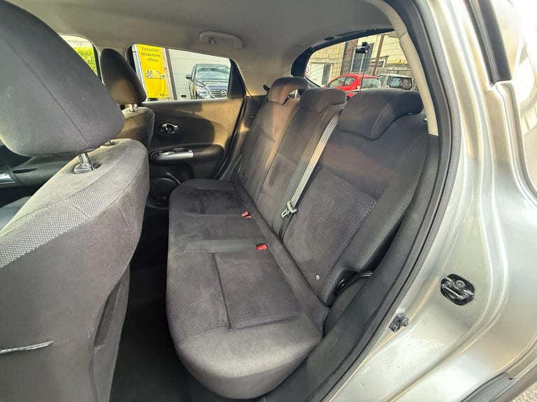 2012 Nissan Juke 1.6 Acenta 5dr [Premium Pack] HATCHBACK PETROL Manual