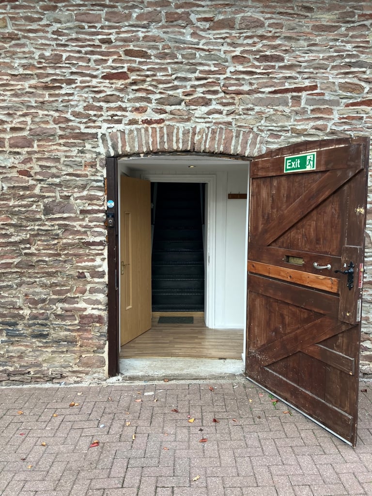 Large Office for Rent