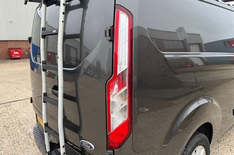 2021 Ford Transit Custom 2.0 EcoBlue 130ps Low Roof Limited Van PANEL VAN DIESEL Manual