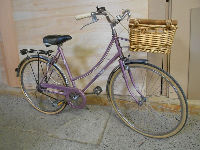Classic RALEIGH Caprice Ladies BIKE, 20in Loop Frame, Speed