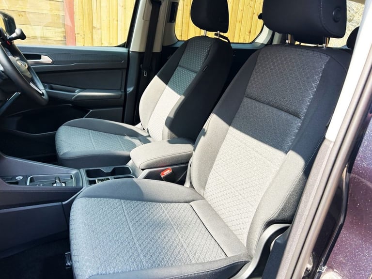 2024 Ford Tourneo Connect 2.0 EcoBlue Titanium 5dr Auto [7 seat] MPV DIESEL Automatic