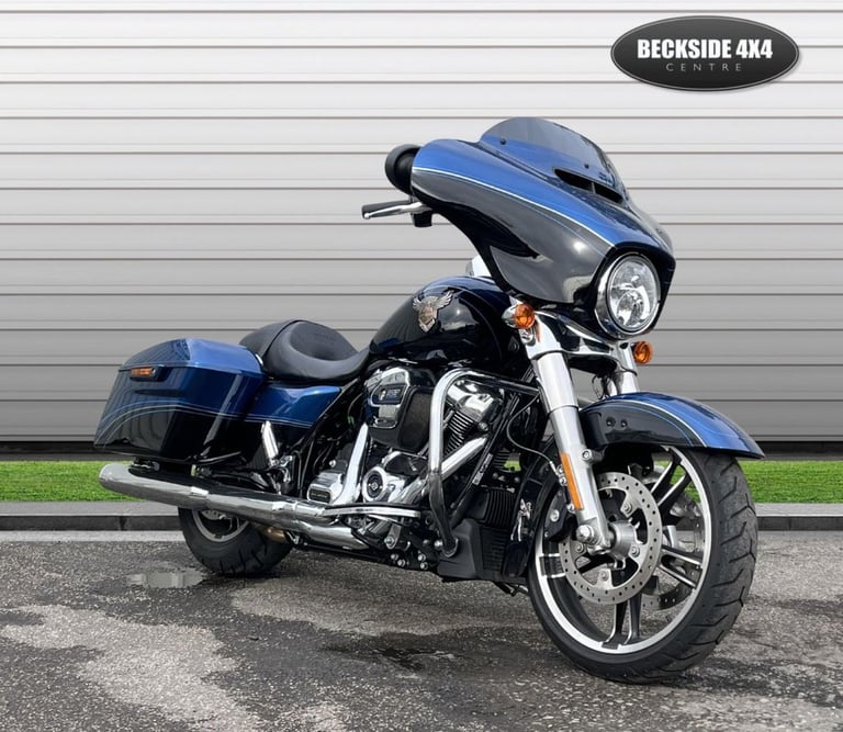 image for 2017 Harley-Davidson TOURING 1745 FLHX Street Glide 115th Anniversary Tourer Petrol Manual Euro 4...
