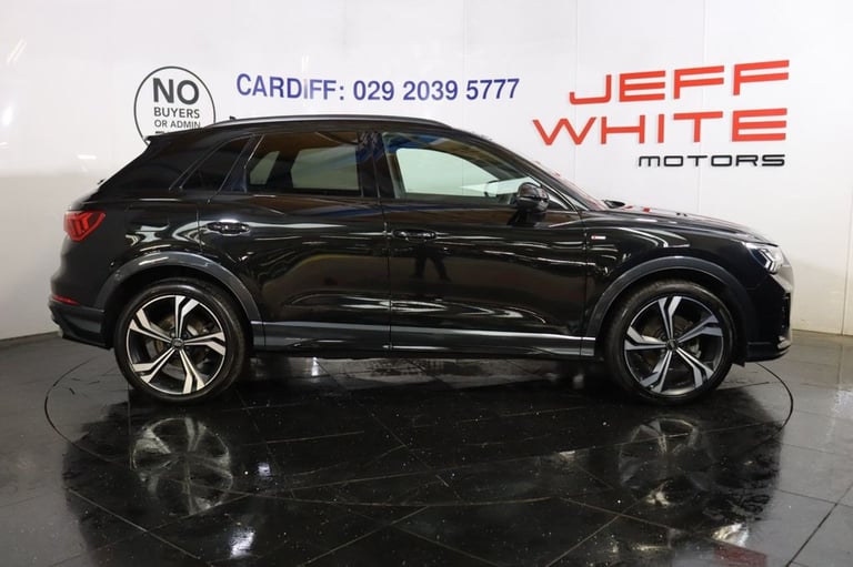 2020 Audi Q3 1.5 TFSI CoD 35 Edition 1 5dr (APPLE CAR PLAY) Petrol Manual