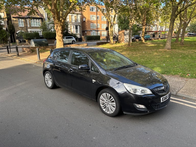 Vauxhall, ASTRA, Hatchback, 2011, Manual, 1398 (cc), 5 doors