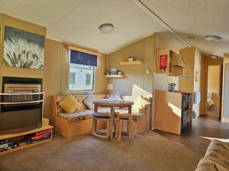 Cheap static caravan for sale at Whitecliff Bay, Isle of Wight PO35 5PL Beach access
