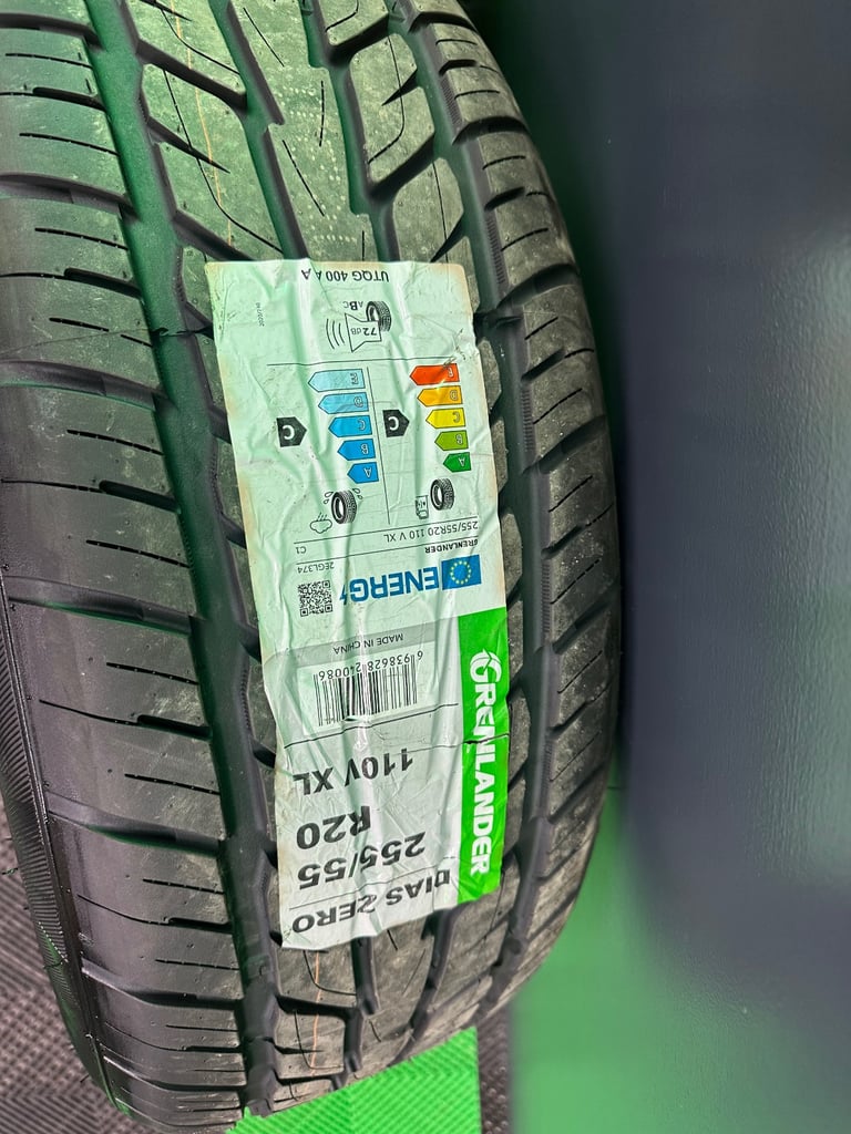 Discovery 4 / 3 HSE Powdered Technical Grey 20” Alloy Wheels - style 510 Landmark & NEW tyres!