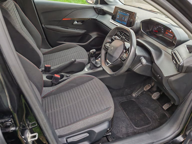 Peugeot, 208, Hatchback, 2022, Manual, 1199 (cc), 5 doors