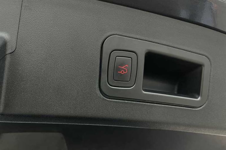 2020 Tesla Model S (Dual Motor) Long Range Hatchback 5dr Electric Auto 4WD (417 bhp) Hatchback El...