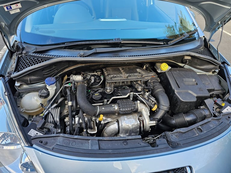 Peugeot, 207, Hatchback, 2010, Manual, 1398 (cc), 5 doors