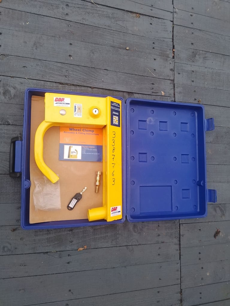 Caravan wheel lock