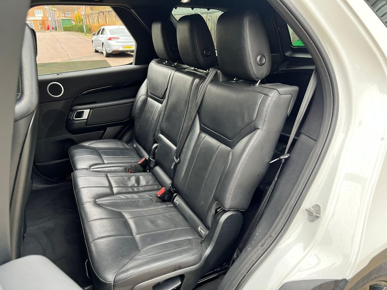 2018 Land Rover Discovery 3.0 TD V6 SE Auto 4WD Euro 6 (s/s) 5dr ESTATE Diesel Automatic