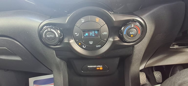 2016 Ford Ecosport 1.0 EcoBoost Titanium 5dr HATCHBACK Petrol Manual