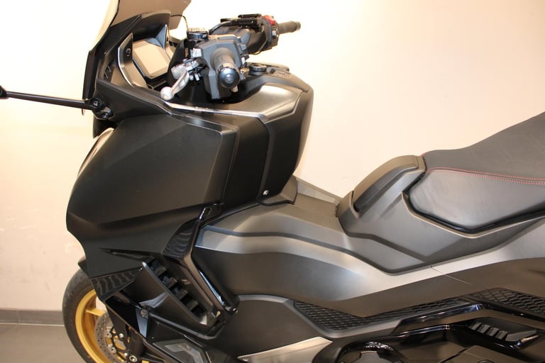 2024 74 Honda Forza 750 DCT (Dual Clutch Transmission) Black