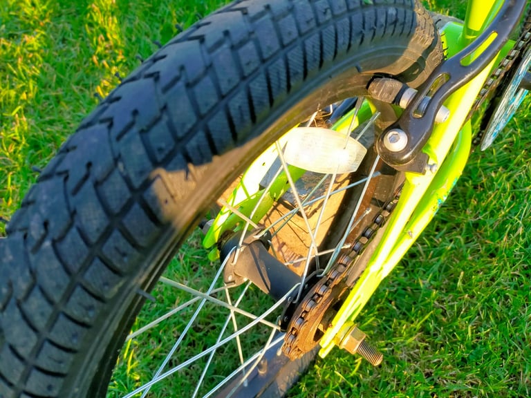 Children's Apollo Ace bike