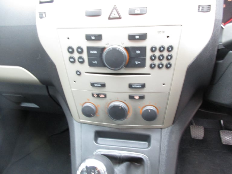 2008 (58) VAUXHALL ZAFIRA 1.6i EXCLUSIV , 7 SEATER , CAZ &amp; ULEZ EXEMPT