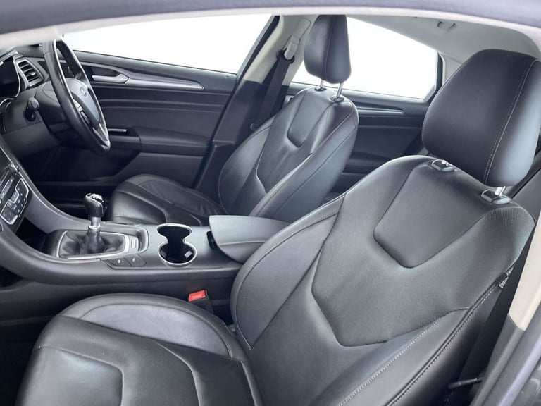 2018 Ford Mondeo 2.0 TDCi Titanium Edition Hatchback 5dr Diesel Manual Euro 6 (s/s) (150 ps) Hatc...