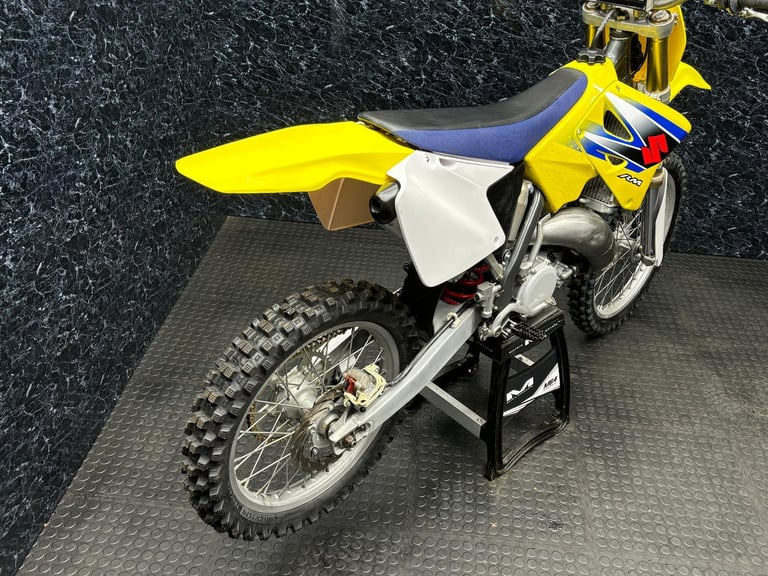 Suzuki RM 125 2007 (MX/MOTOCROSS/DIRT BIKE) @AJ TRADING