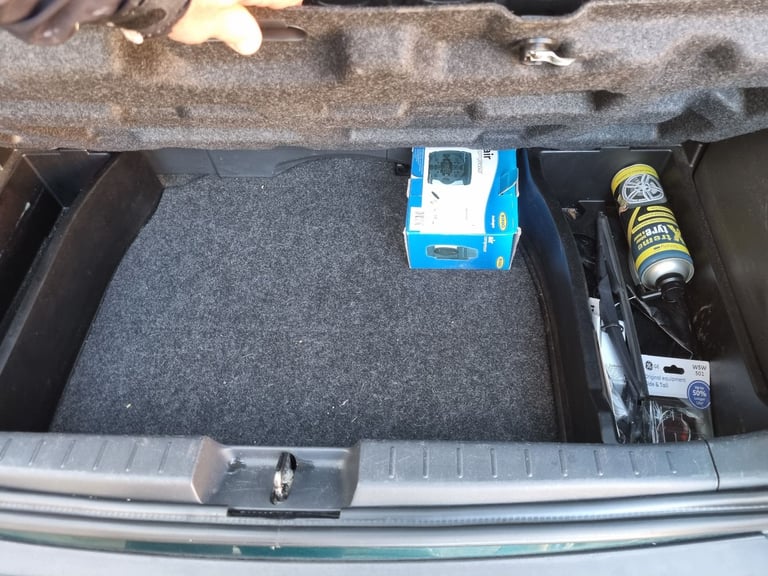 Toyota, YARIS, vvt1.3  T3 Hatchback, 2006, Manual, 1296 (cc), 5 doors, ULEZ compliant