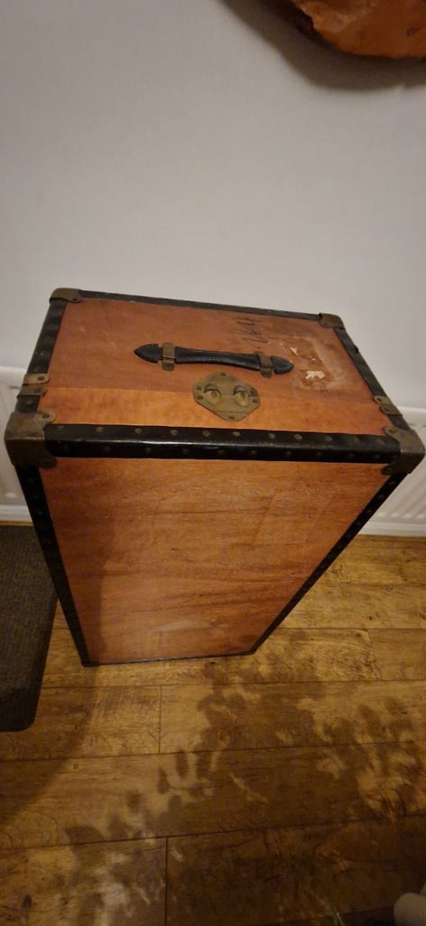 Large Chest / Overpond Trunk 1940s wood Metal Storage / Coffee Table 36"