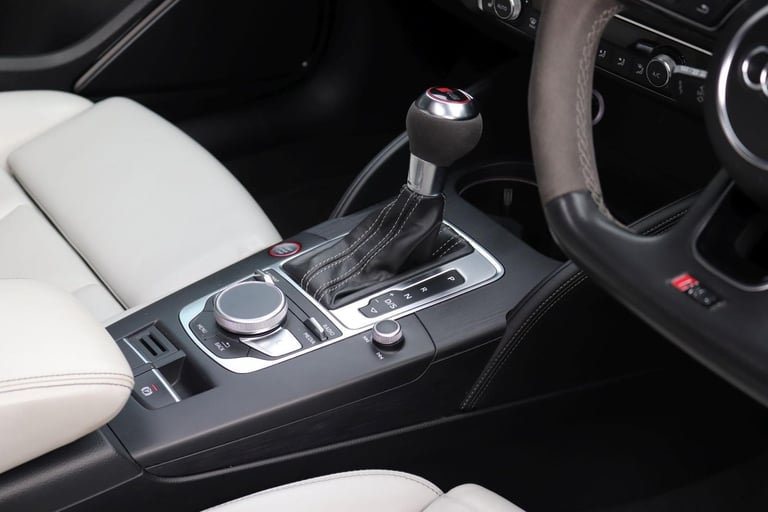 Audi RS3 2.5 TFSI S Tronic quattro - STAGE 2 - PAN RF - ACC - CARBON - SS SEATS 