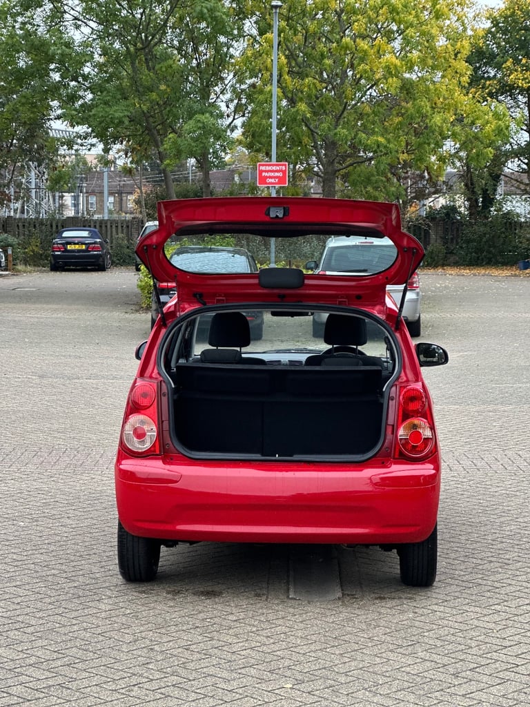2011 KIA Picanto 2 Automatic 1.1L Petrol Full Kia Service History 1YR NEW MOT 44,000 Mileage 1 OWNER