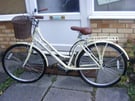 VIKING 24&quot; WHEEL BIKE WITH FITTED BASKET 17&quot; FRAME GOOD CONDITION