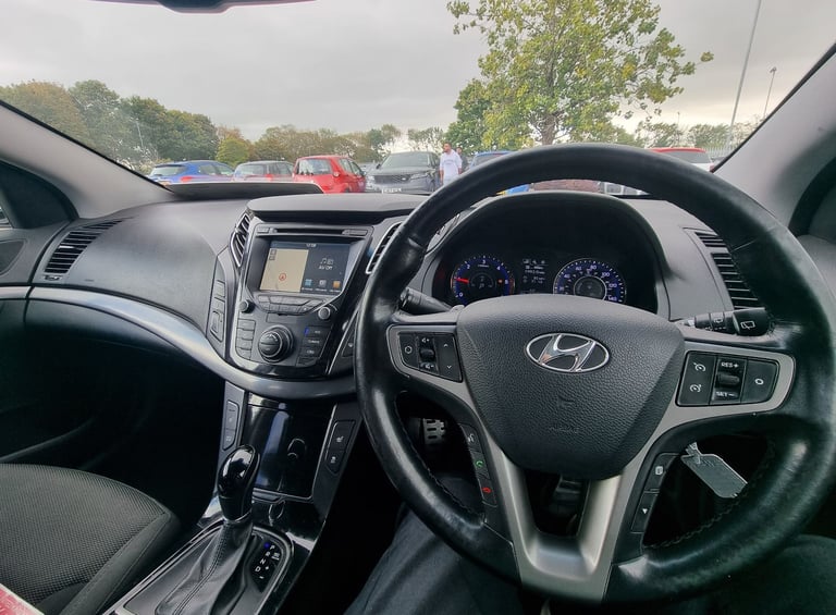 AUTOMATIC Hyundai i40 Tourer,HEATED SEATS,LOW TAX,REVERSE CAMERA,CHEAP TO RUN