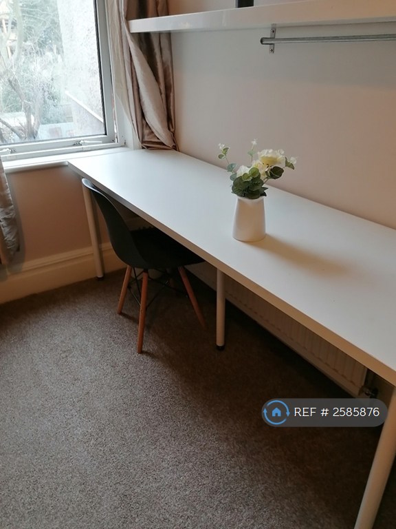 1 bedroom in Honiton Road, Southend-On-Sea, SS1 (#2585876)